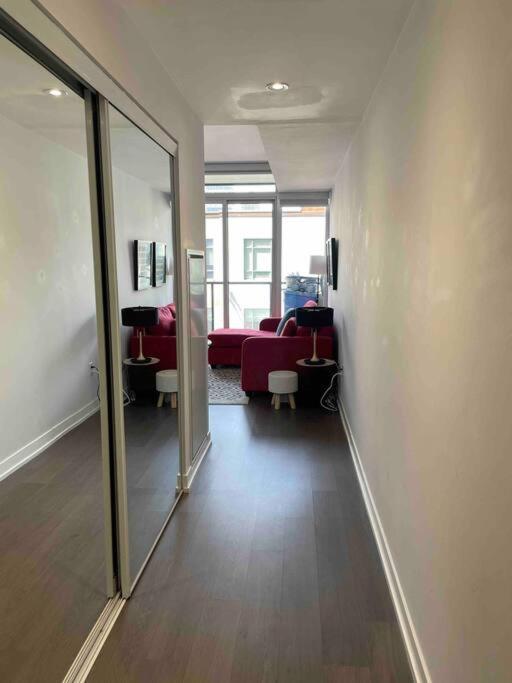 تورونتو Gorgeous Downtown Condo المظهر الخارجي الصورة